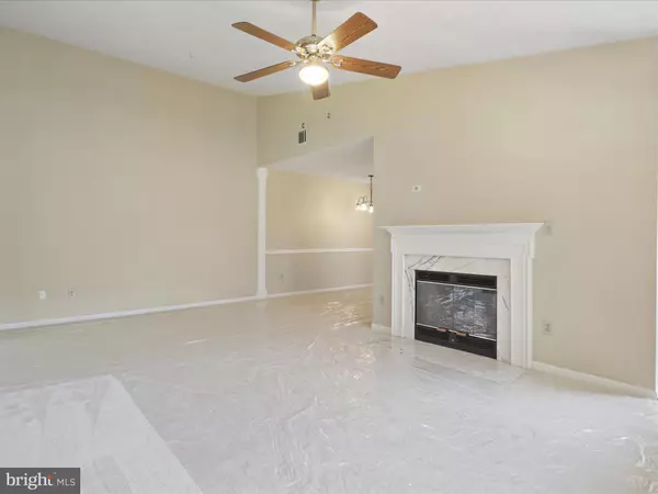 Bowie, MD 20720,4514 RUNNING DEER WAY #390A