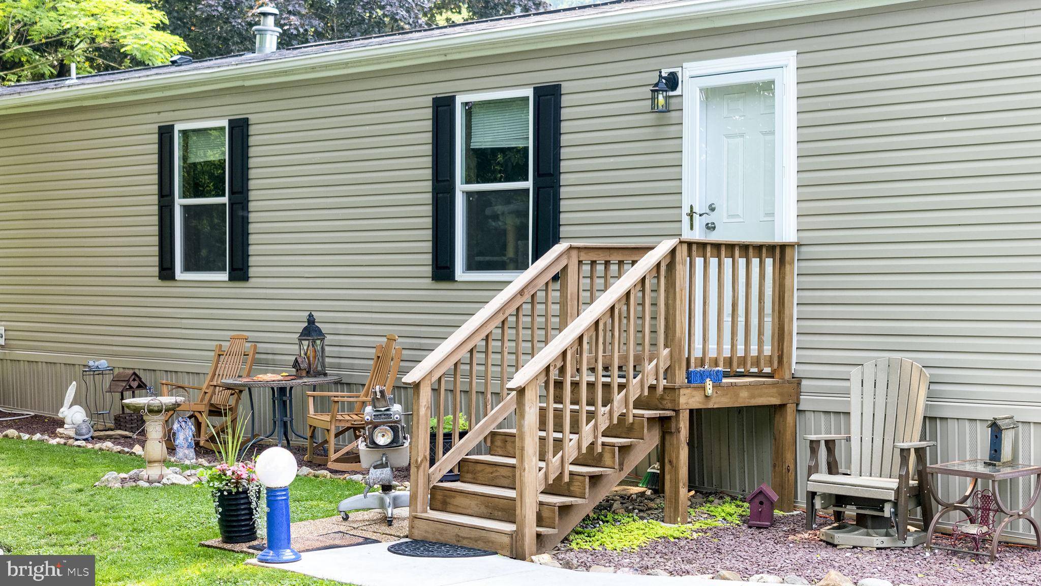 Gap, PA 17527,799 WILLOW LN