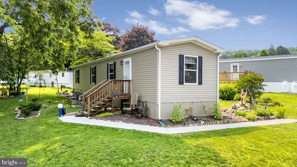 Gap, PA 17527,799 WILLOW LN