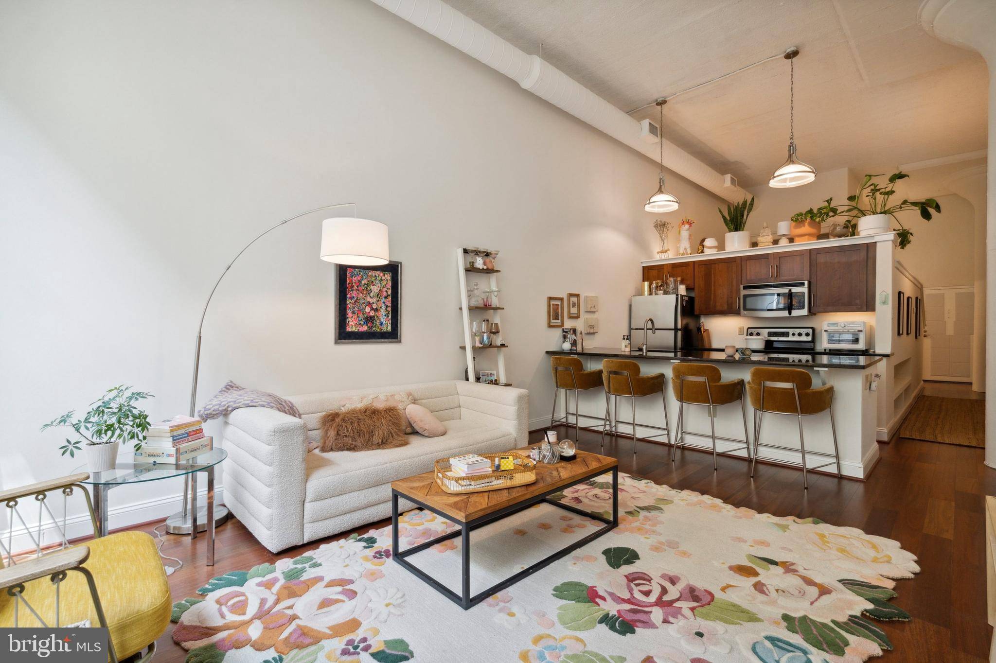 Philadelphia, PA 19103,2429-41 LOCUST ST #217