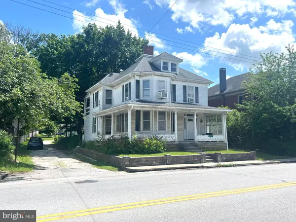 Hanover, PA 17331,709 YORK ST