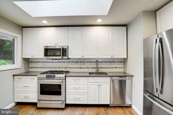 Alexandria, VA 22312,4012 JEWEL ST