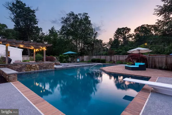 Alexandria, VA 22310,6016 PIKE BRANCH DR