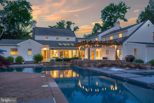 Alexandria, VA 22310,6016 PIKE BRANCH DR