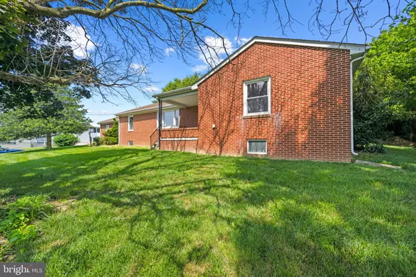 New Windsor, MD 21776,296 LAMBERT AVE