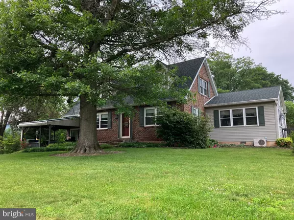 4631 NURSERY RD, Dover, PA 17315
