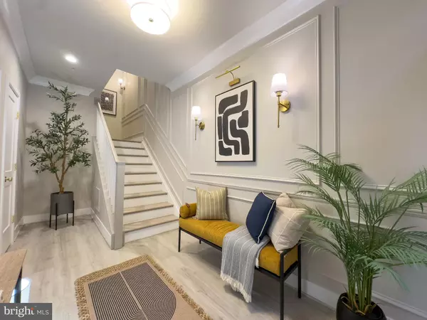 Reston, VA 20191,1949 ROLAND CLARKE PL