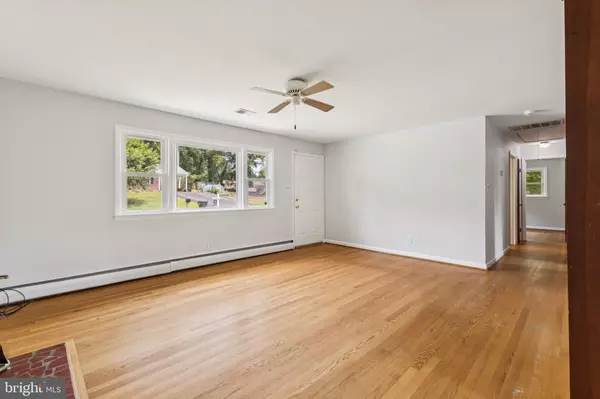 Woodbridge, VA 22191,1511 WOODSIDE DR