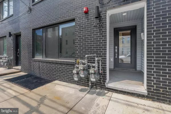 Philadelphia, PA 19123,402 N FRONT ST #3