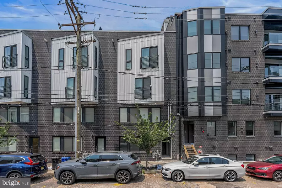 402 N FRONT ST #3, Philadelphia, PA 19123