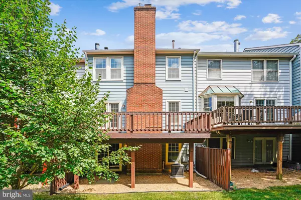 Vienna, VA 22182,2112 PATTY LN
