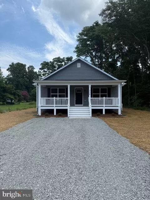 Colonial Beach, VA 22443,128 HOLLY WAY