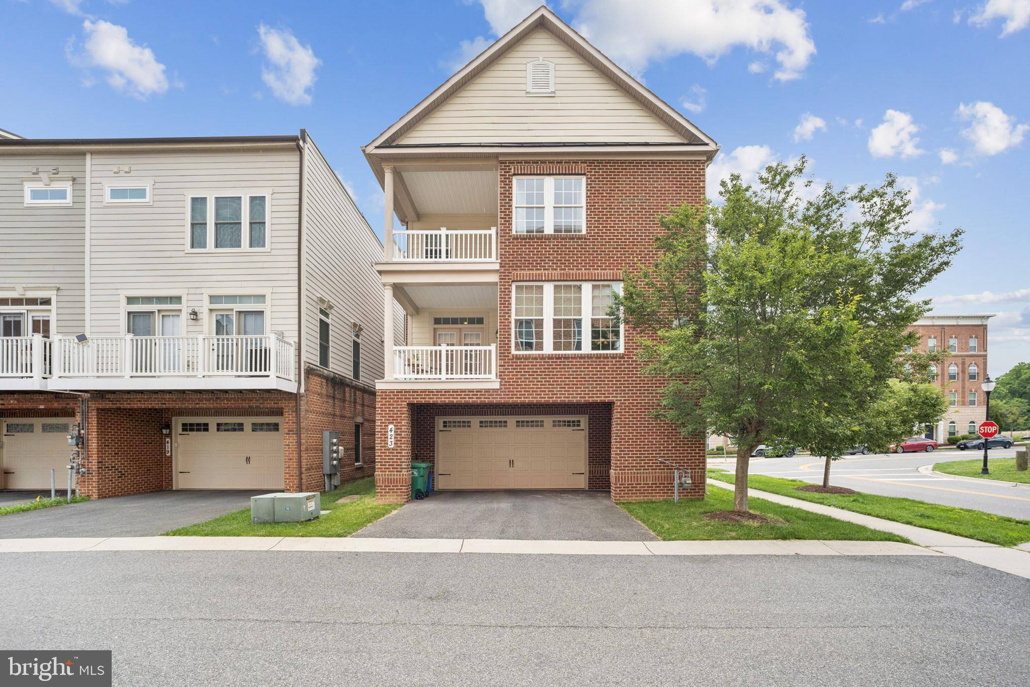 Gaithersburg, MD 20878,423 PARKVIEW