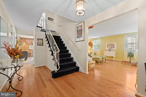 Lafayette Hill, PA 19444,12 COPPER BEECH DR