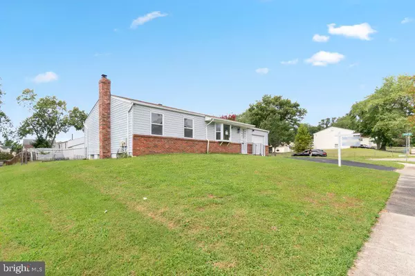 Clinton, MD 20735,12901 APPLECROSS DR