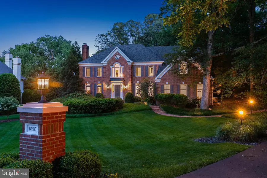 10501 HANNAH FARM RD, Oakton, VA 22124