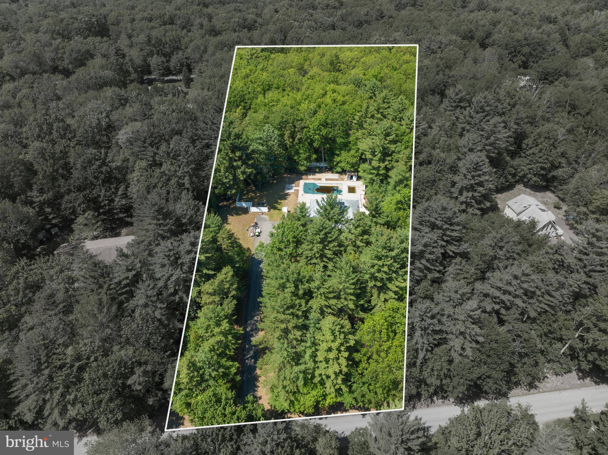 Effort, PA 18330,2299 LONG ACRE DR