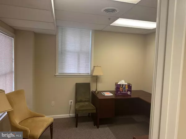 Ellicott City, MD 21043,3675 PARK AVE #101