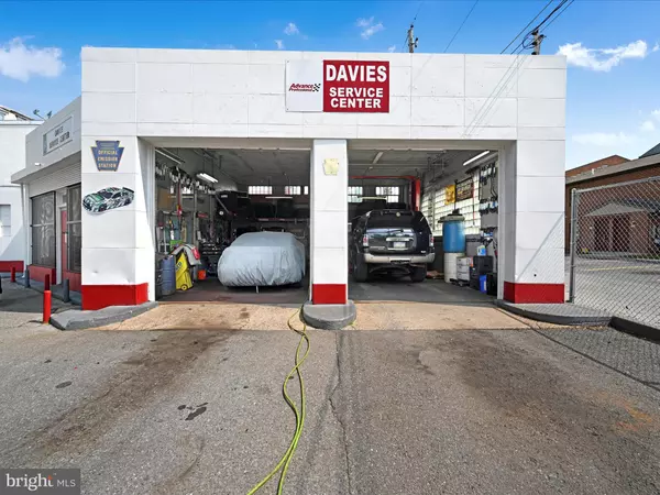 Reading, PA 19602,349 S 4TH ST