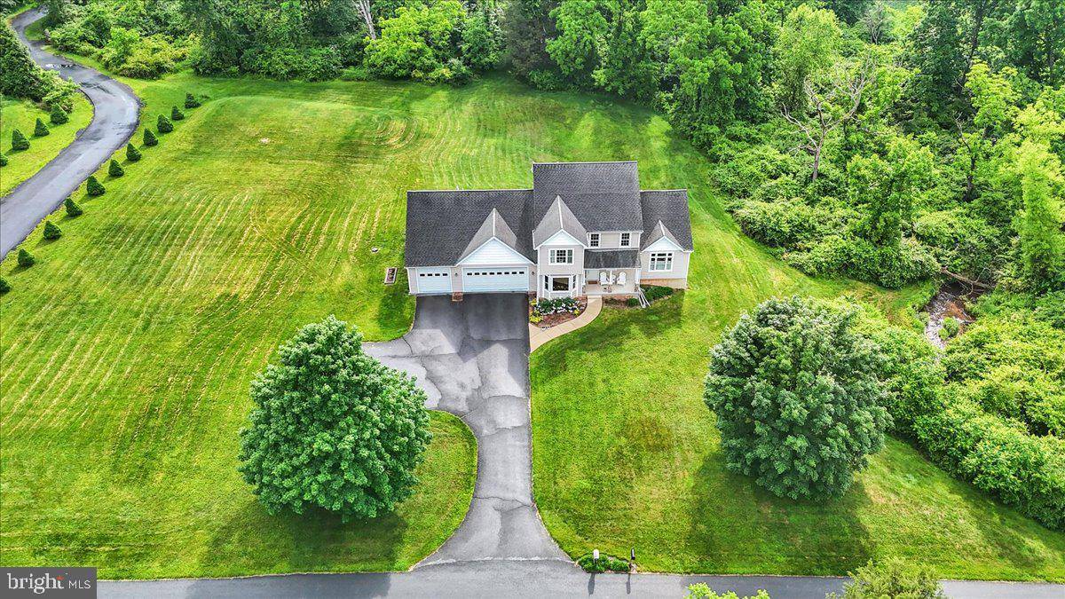 96 GUNHART RD, Mohnton, PA 19540