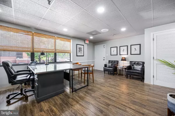 Sterling, VA 20164,46400 BENEDICT DR #107