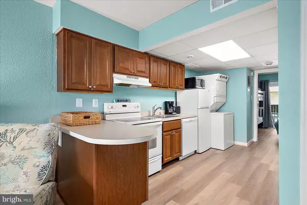 Ocean City, MD 21842,6308 COASTAL HWY #305