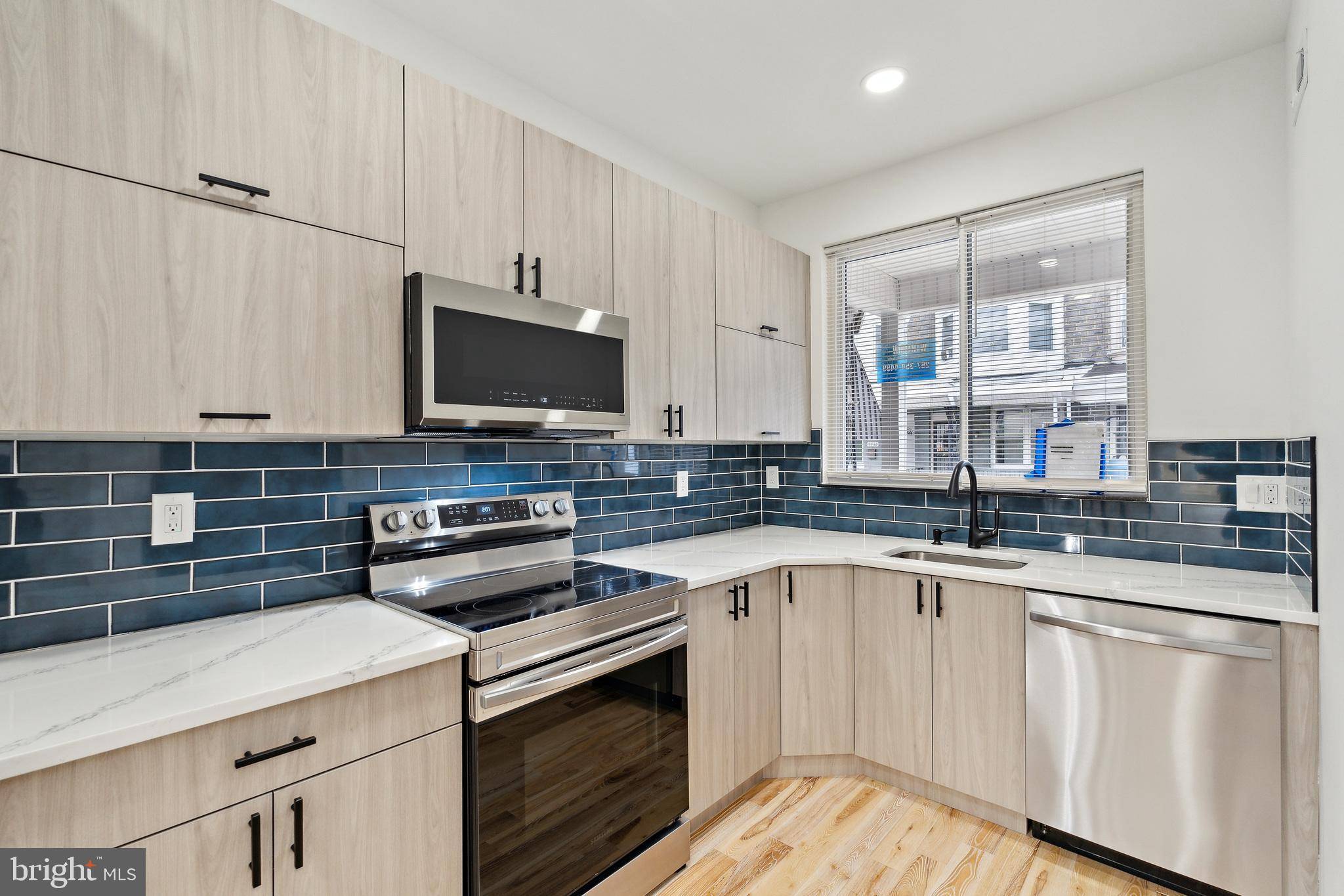 Philadelphia, PA 19143,5937 OSAGE AVE #A