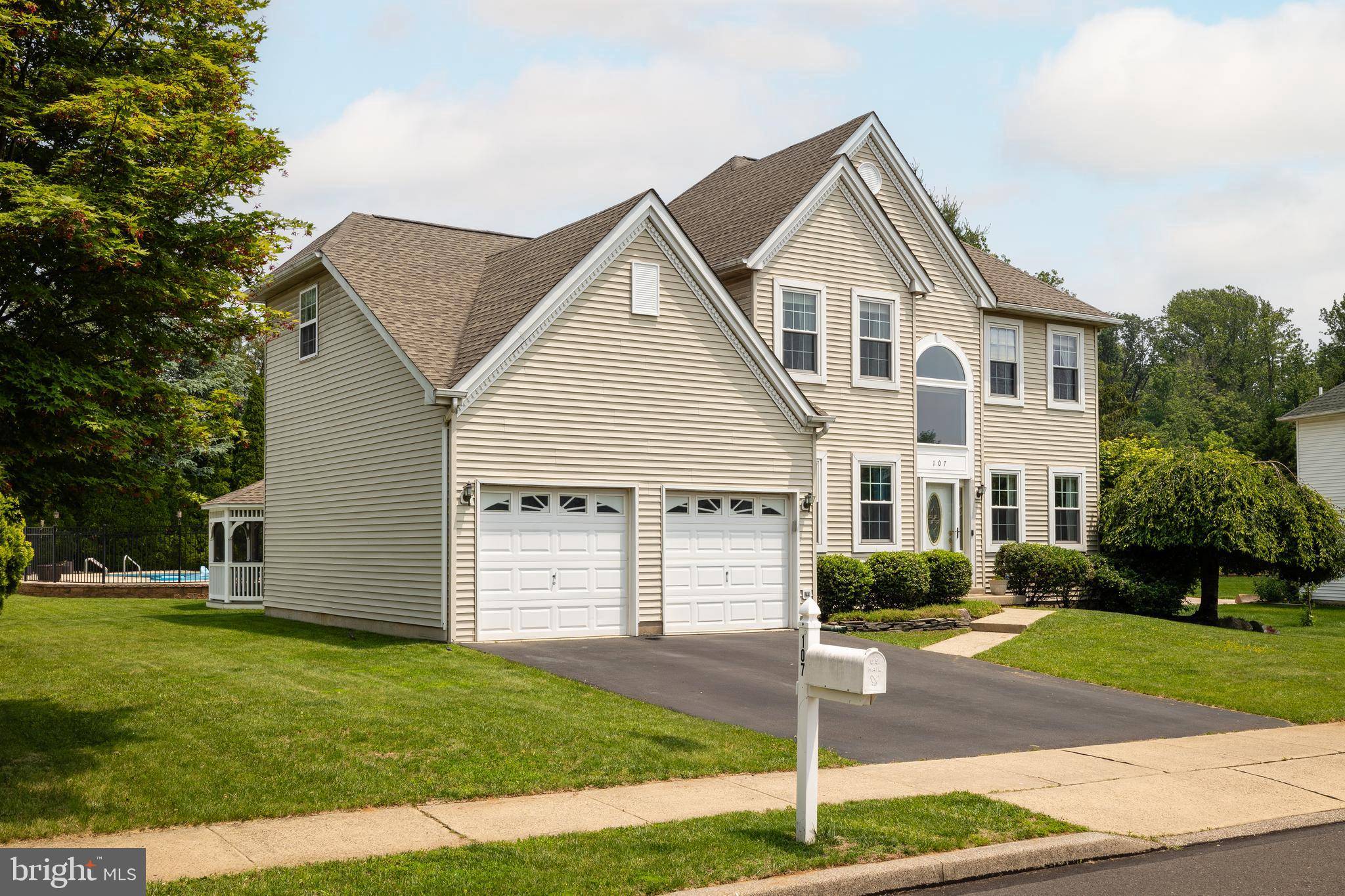 Langhorne, PA 19047,107 FAIRWAY DR