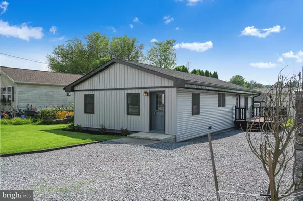 Hummelstown, PA 17036,216 N DUKE ST