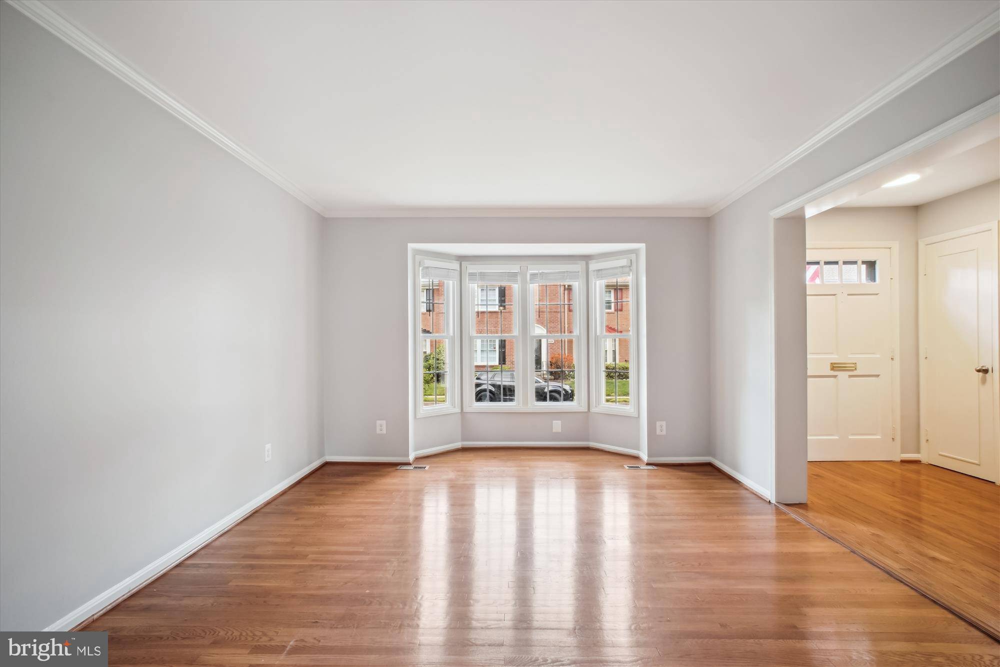 Springfield, VA 22152,8436 WILLOW FORGE RD
