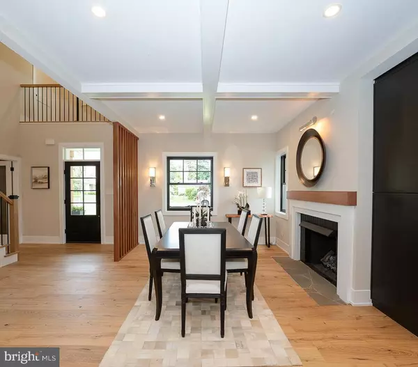 Wayne, PA 19087,427 SCHOOL LN