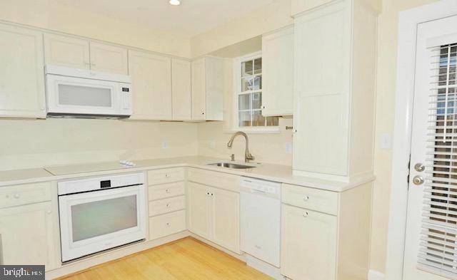 Arlington, VA 22206,2615 S WALTER REED DR #A