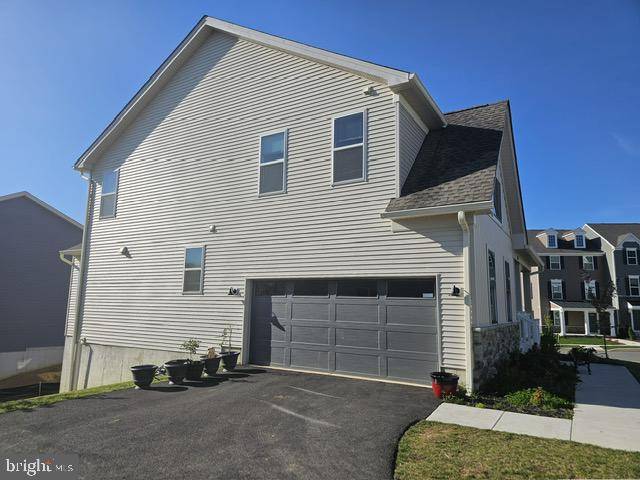 Middletown, DE 19709,678 LEWES LANDING RD