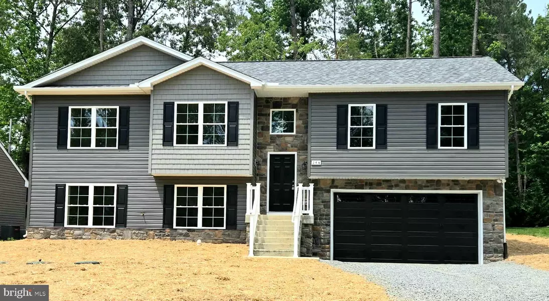 244 ADMIRAL DR, Ruther Glen, VA 22546