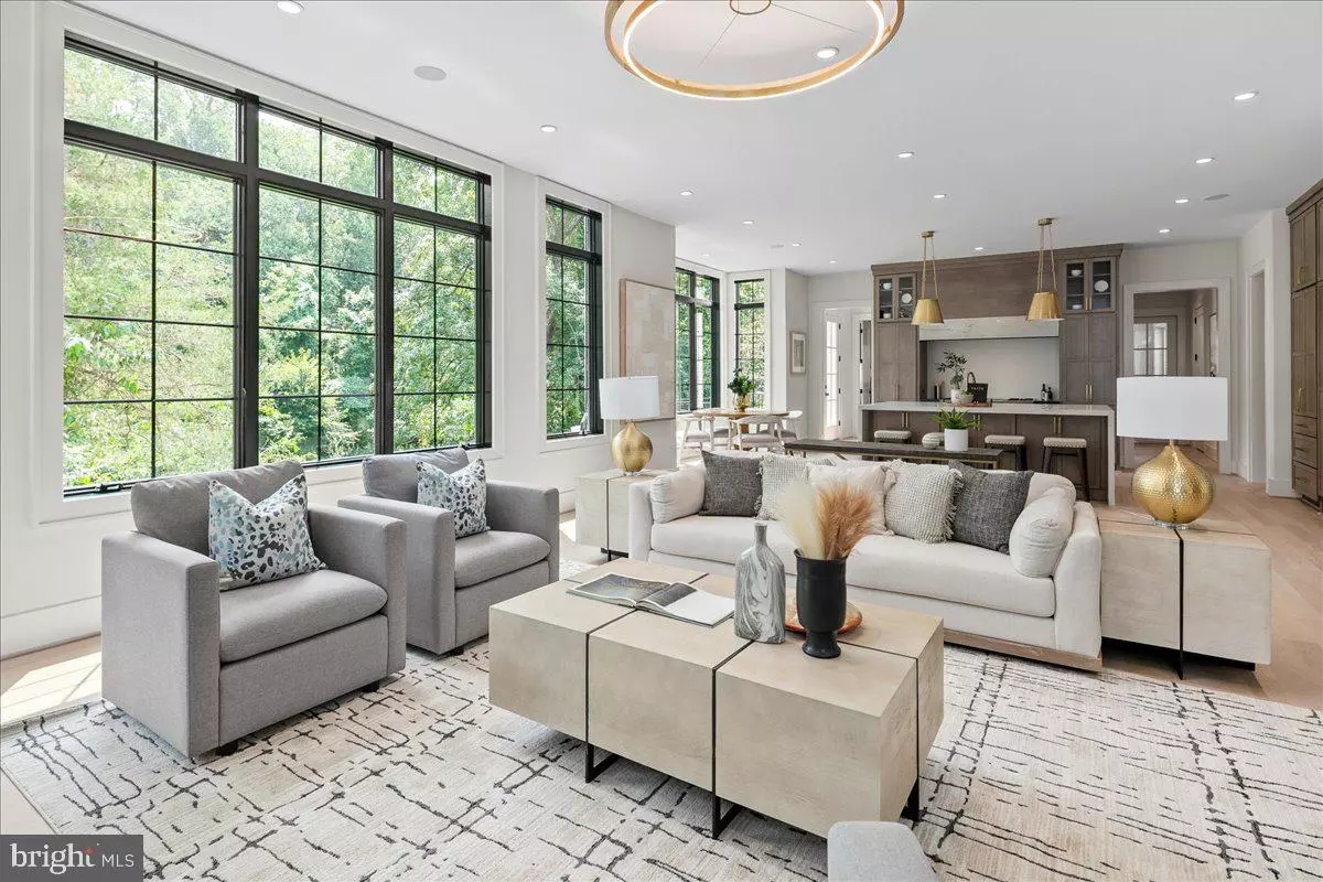 Mclean, VA 22101,7011 ELIZABETH DR
