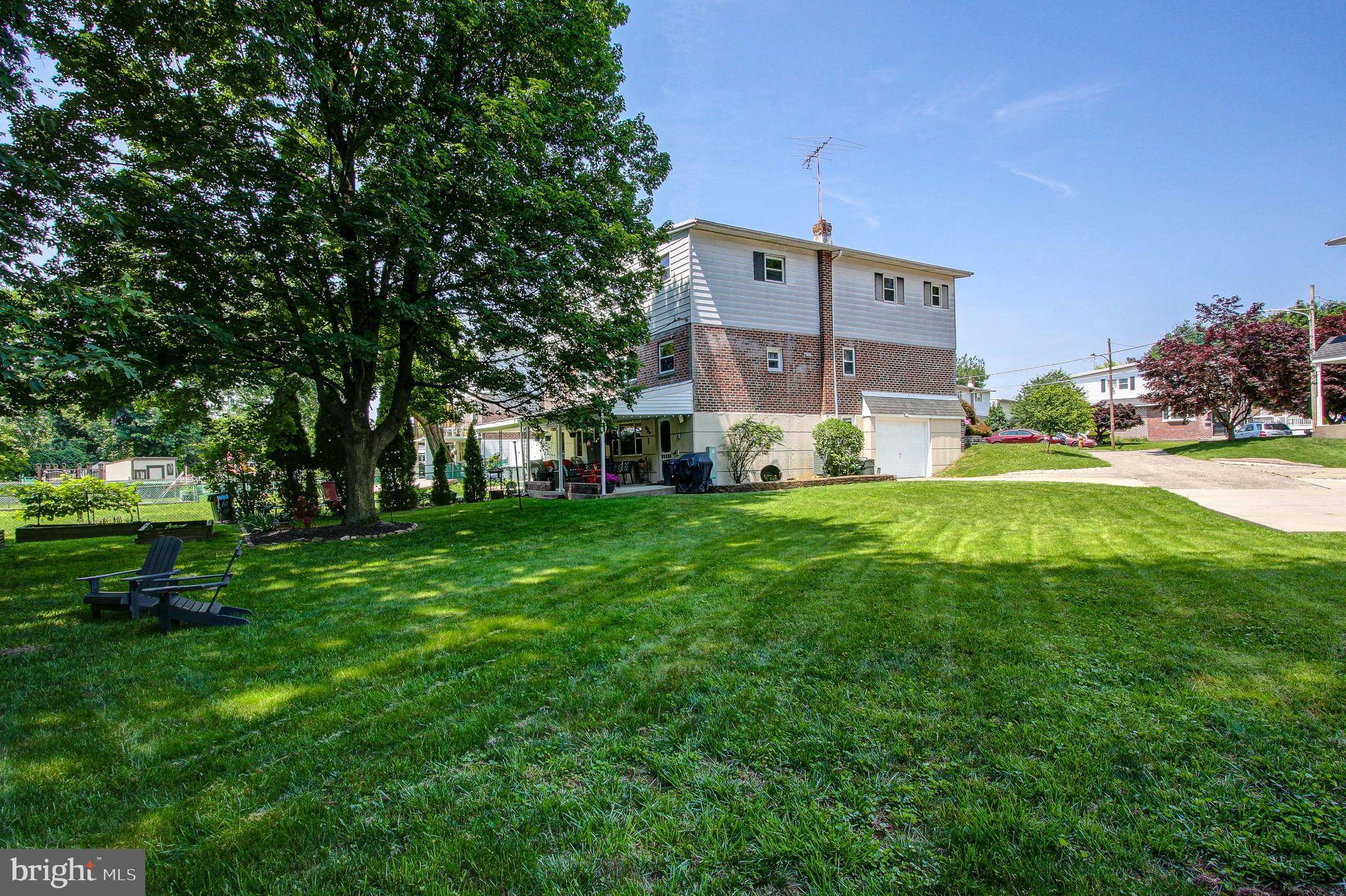 1222 JENNIFER RD, Philadelphia, PA 19116