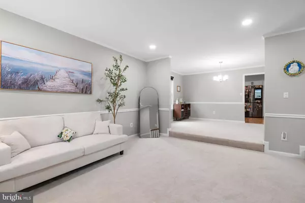 Columbia, MD 21045,6221 LIGHT POINT PL