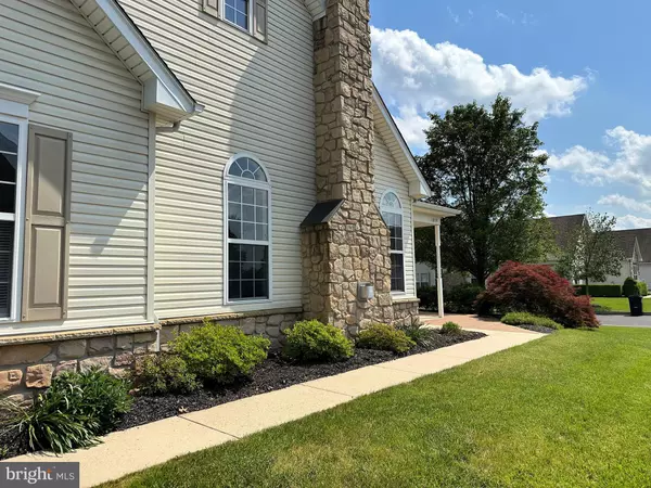 Pennsburg, PA 18073,1039 BURGUNDY CIR
