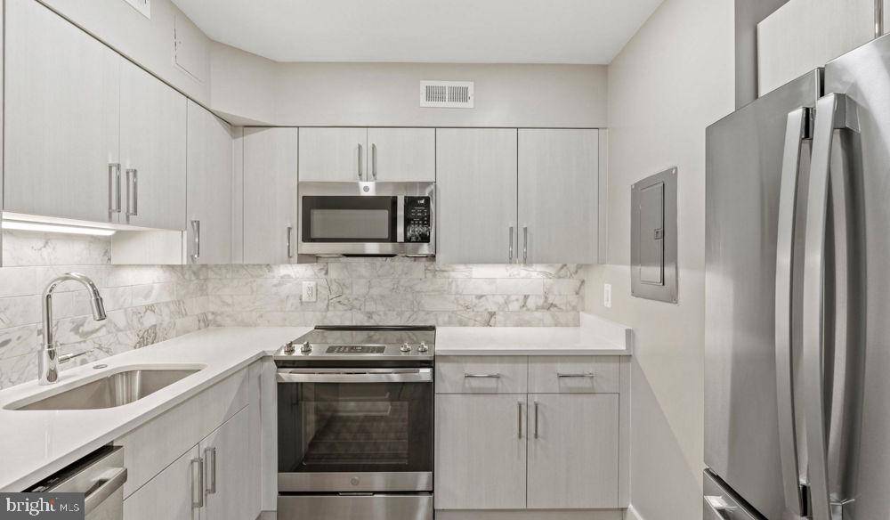 3401 38TH ST NW #1B-TWR-620, Washington, DC 20016