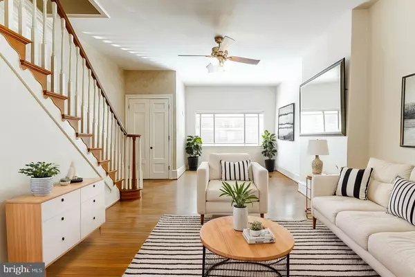 2440 S 13TH ST, Philadelphia, PA 19148