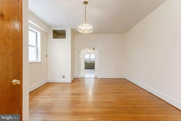 Philadelphia, PA 19148,2440 S 13TH ST