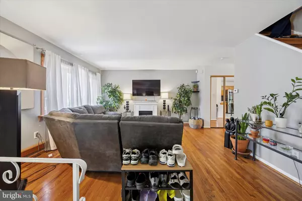 Philadelphia, PA 19153,7310 BOREAL PL