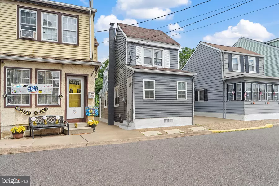 248 S BROADWAY, Gloucester City, NJ 08030