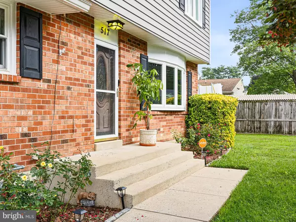 Newark, DE 19702,517 E HANNA DR