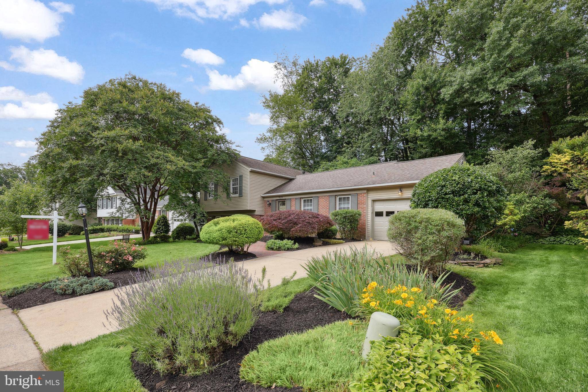 Burke, VA 22015,9528 WALLINGFORD DR