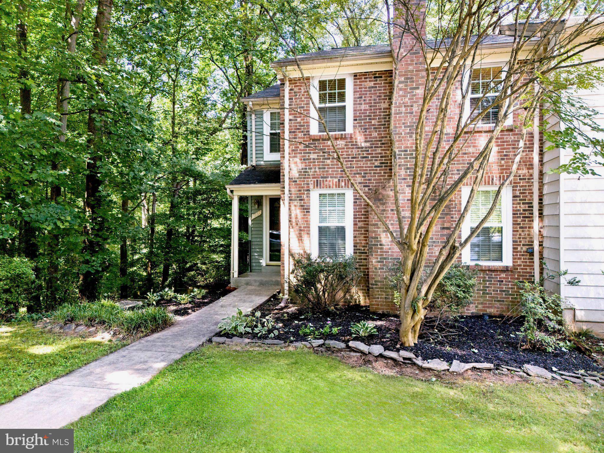 Burke, VA 22015,5730 WALNUT WOOD LN
