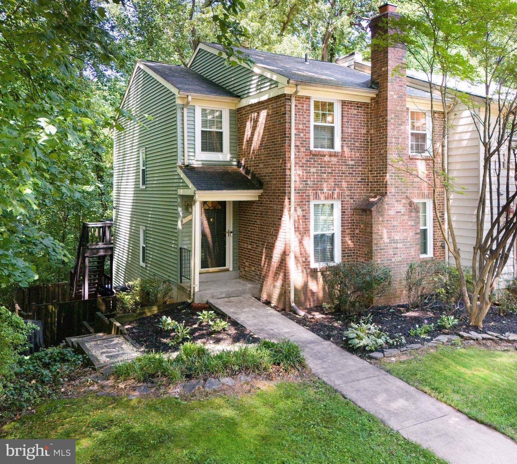 5730 WALNUT WOOD LN, Burke, VA 22015