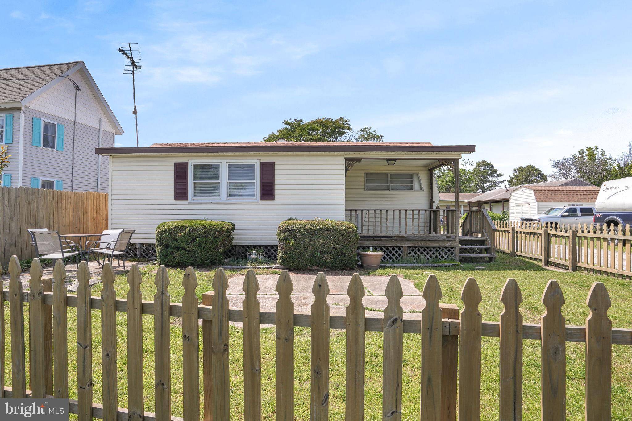 Chincoteague Island, VA 23336,8096 MIRE POND ONE