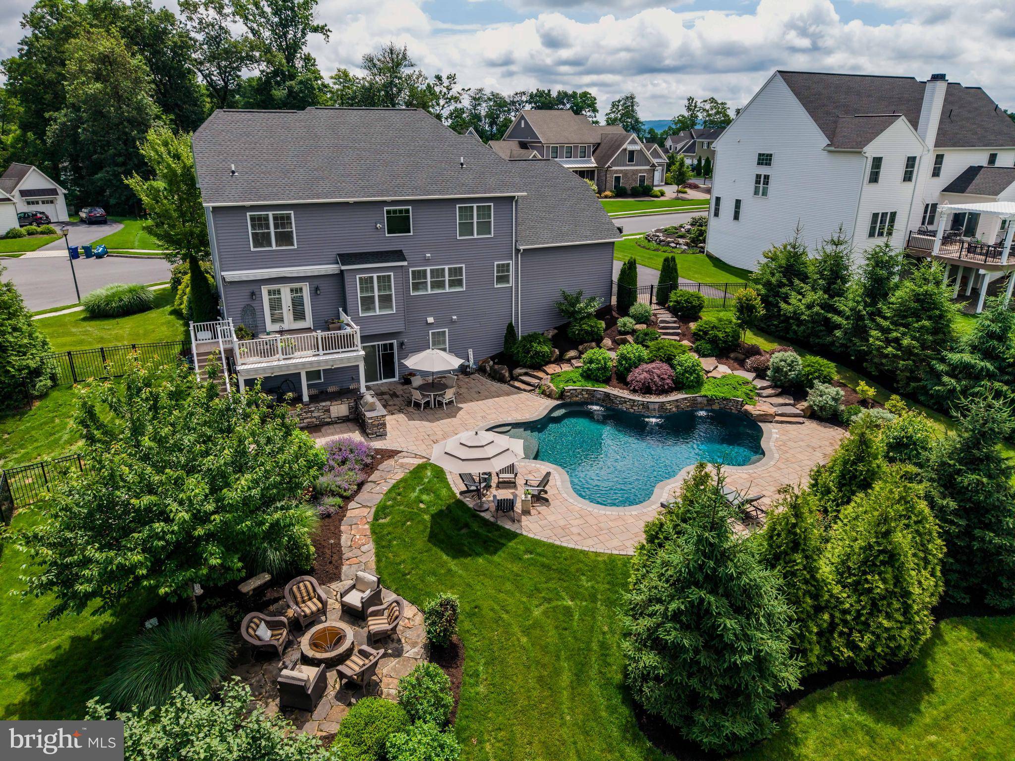 Mechanicsburg, PA 17055,2004 SPRING CT
