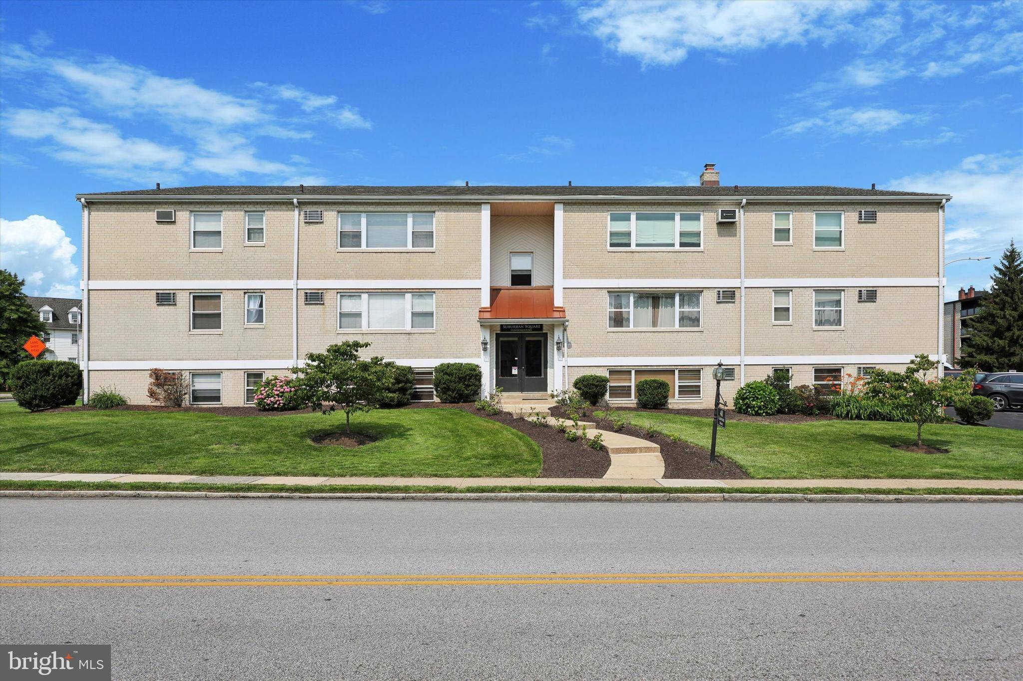 Ardmore, PA 19003,48 LLANFAIR RD #1
